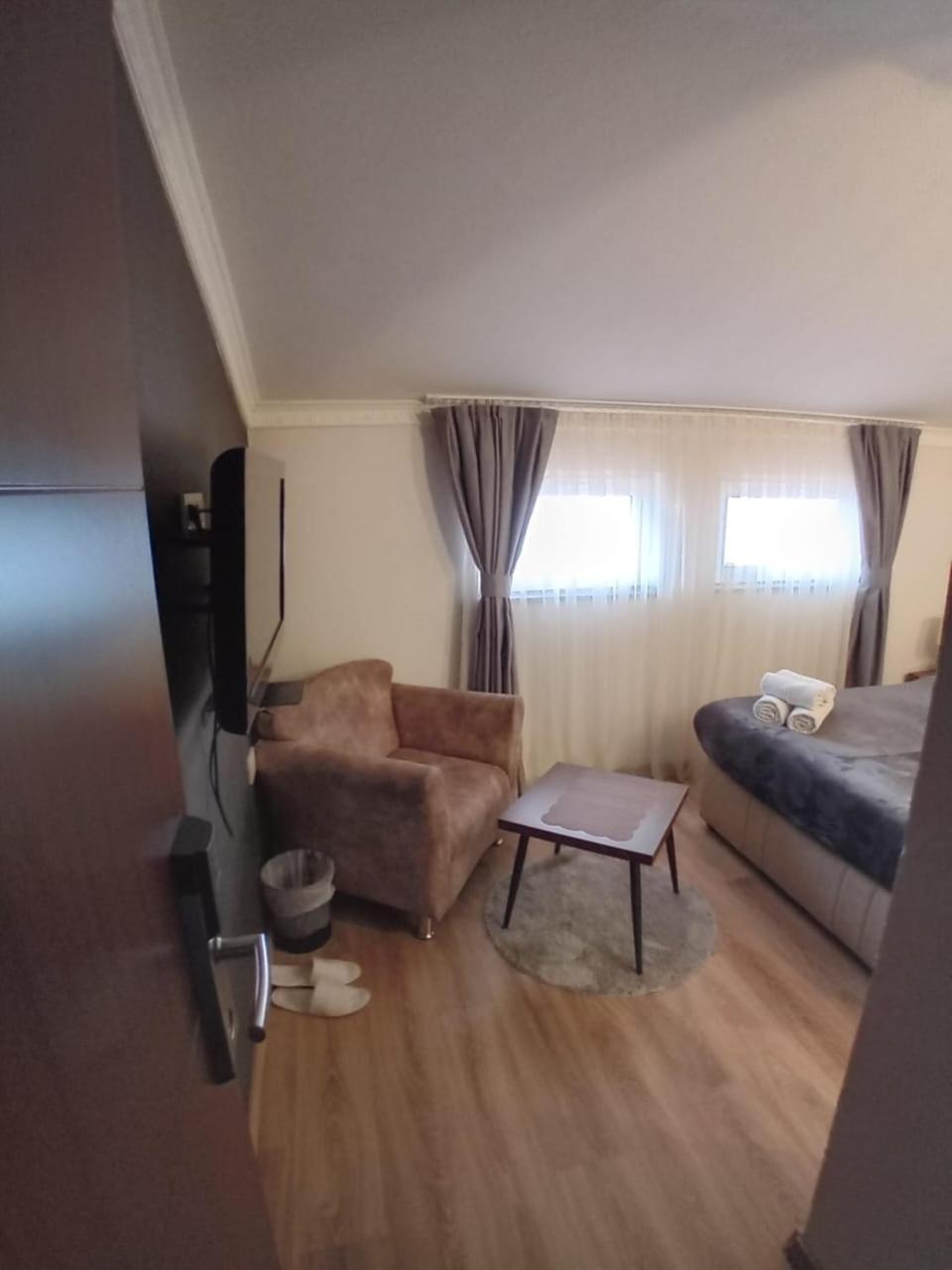Hotel Driada Gjakova Luaran gambar