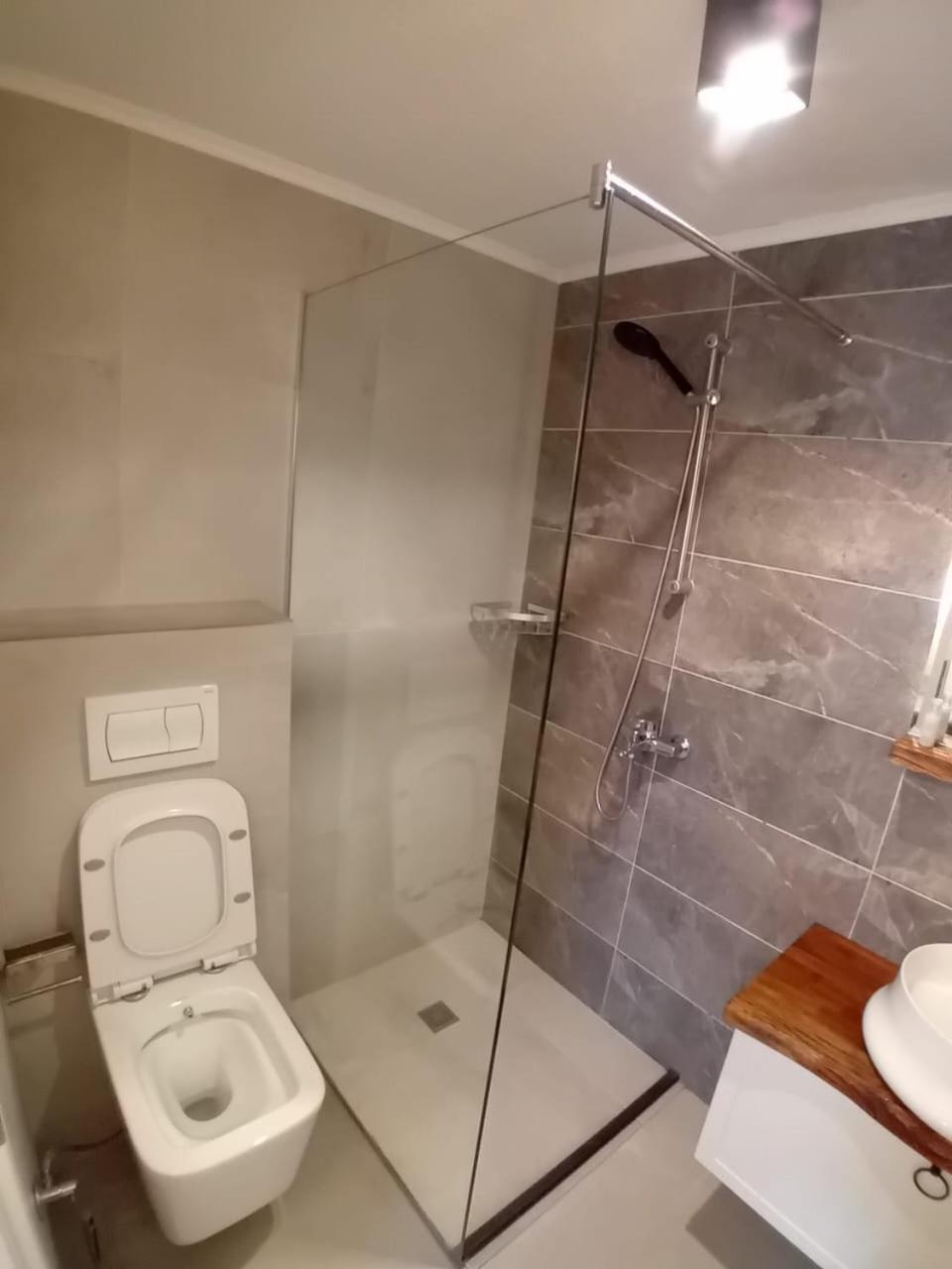 Hotel Driada Gjakova Luaran gambar