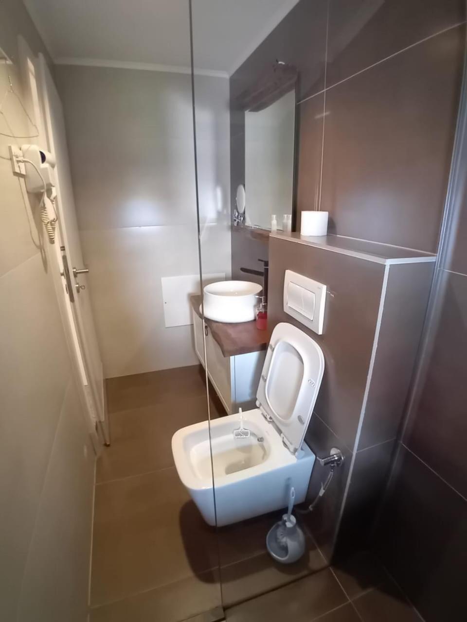 Hotel Driada Gjakova Luaran gambar